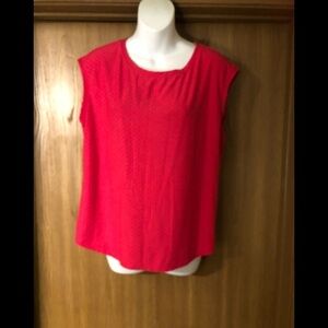 Elle pink sleeveless blouse​​​​​​​
